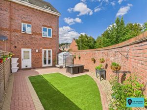 Garden - click for photo gallery